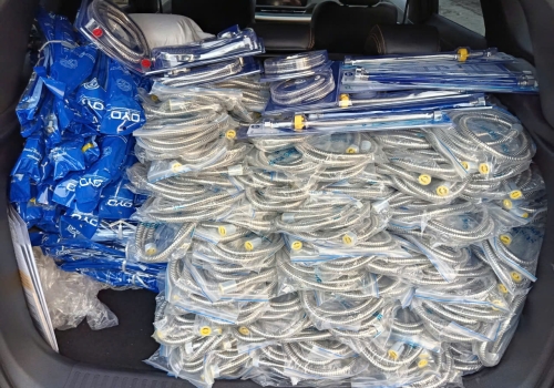 Giao hàng cho khách